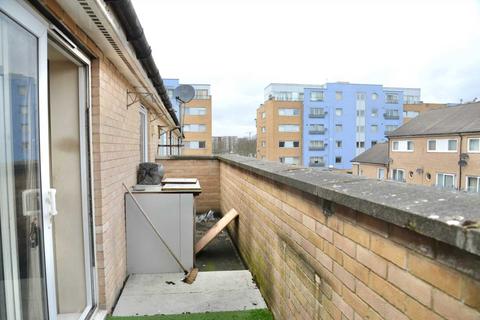 75 Miles Drive, London, SE28 0NE