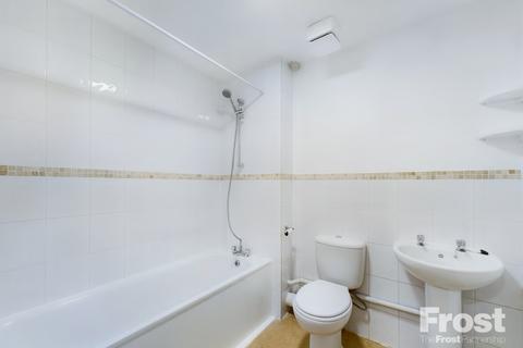 1 bedroom property to rent, Edgell Road, Staines-upon-Thames, Surrey, TW18