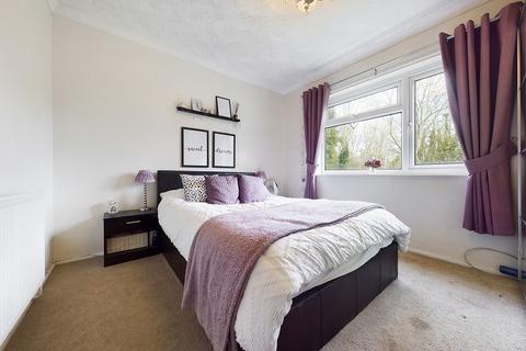 2 bedroom flat for sale, Pentwyn Court, Heol Pentwyn, Whitchurch, Cardiff. CF14
