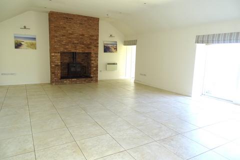 3 bedroom semi-detached bungalow to rent, Cochwillan House, Llys Dulas, Dulas, Ynys Mon