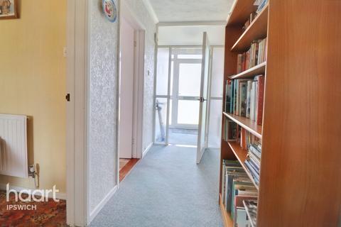 5 Beech Close, Sproughton, Ipswich, IP8 3BL