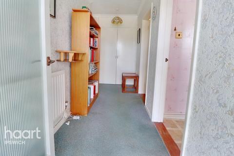 5 Beech Close, Sproughton, Ipswich, IP8 3BL