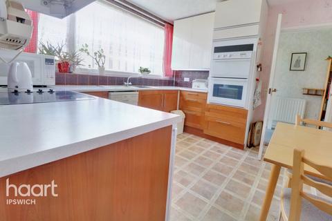 5 Beech Close, Sproughton, Ipswich, IP8 3BL