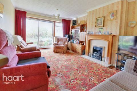 5 Beech Close, Sproughton, Ipswich, IP8 3BL