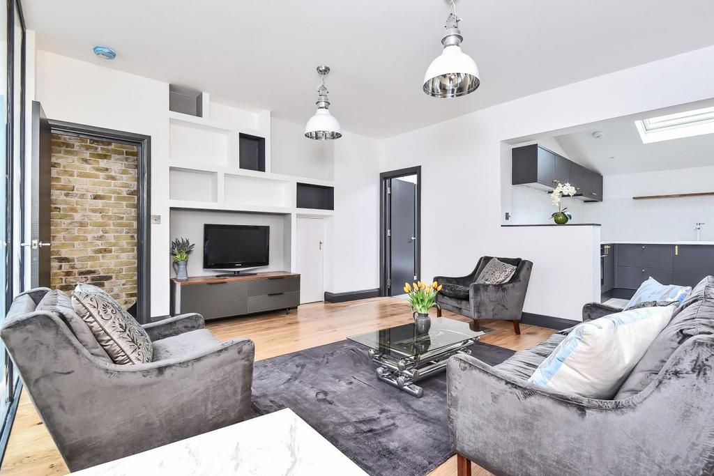 Devonshire Mews, Chiswick 2 bed mews £650,000