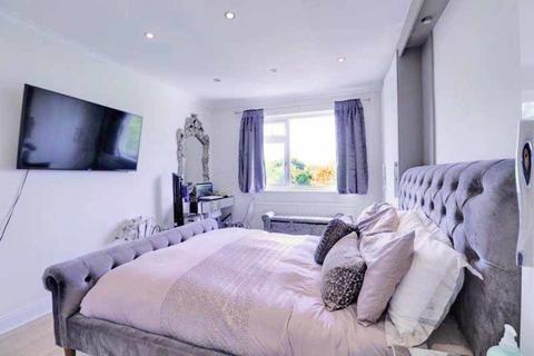111 Yeading Avenue, Harrow, HA2 9RJ