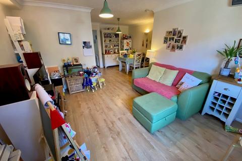 13 Rossignol Gardens, Carshalton, SM5 2ED