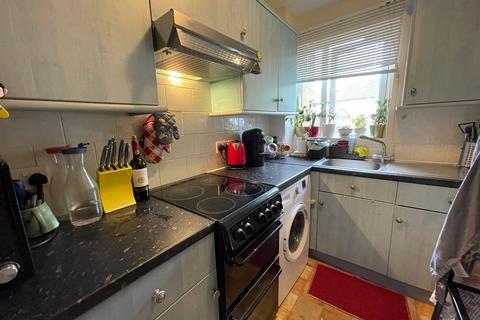 13 Rossignol Gardens, Carshalton, SM5 2ED