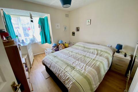 13 Rossignol Gardens, Carshalton, SM5 2ED