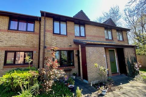 13 Rossignol Gardens, Carshalton, SM5 2ED