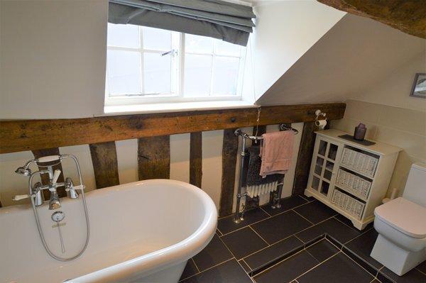 Bath &amp; shower room