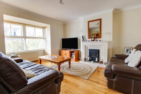 7 Bicton Road, Swindon, SN25 4TU