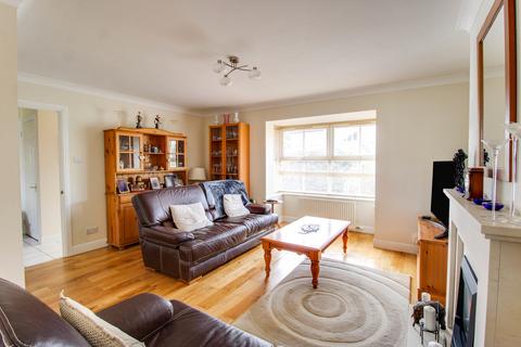 7 Bicton Road, Swindon, SN25 4TU
