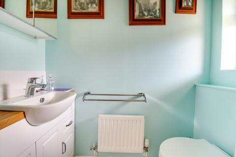 7 Bicton Road, Swindon, SN25 4TU