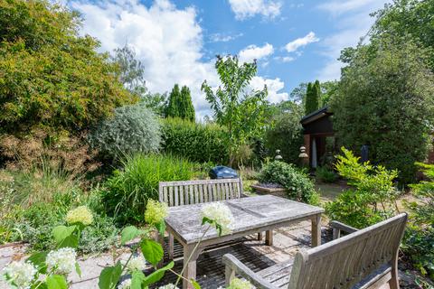 4 bedroom detached bungalow for sale, Finchampstead Road, Finchampstead