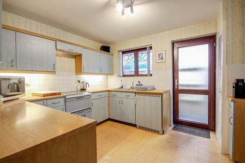 undefined, Finchampstead Road, Finchampstead