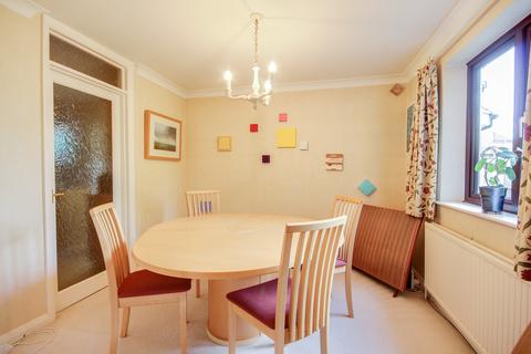 undefined, Finchampstead Road, Finchampstead