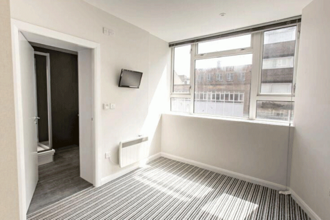 1 bedroom apartment to rent, Centre Court, Paragon Street, HU1