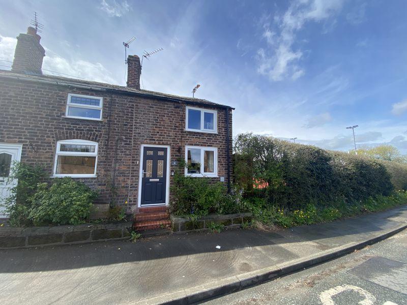 Northwich Road, Weaverham, CW8 3BQ 2 bed end of terrace house £130,000
