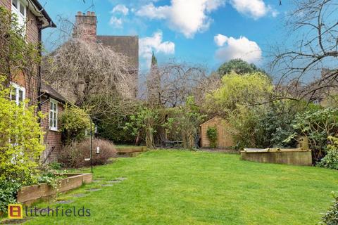 48 Addison Way, London, NW11 6QP
