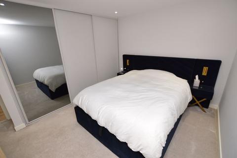 2 bedroom apartment for sale - St Johns Street, Farncombe, Godalming