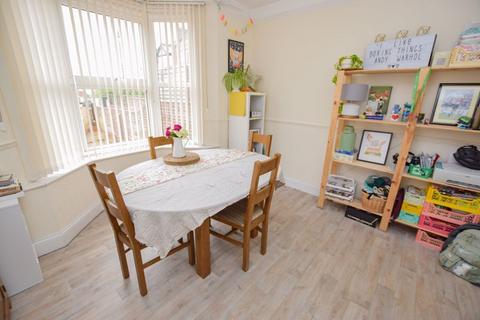 1 East Grove Road, Exeter, EX2 4LX
