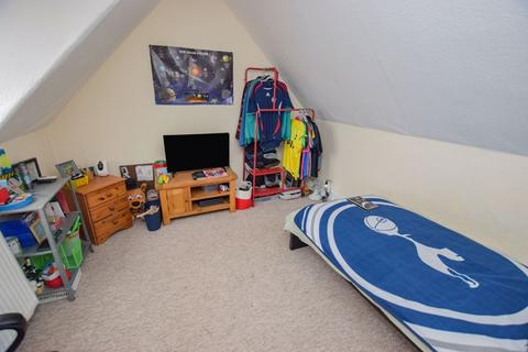 1 East Grove Road, Exeter, EX2 4LX
