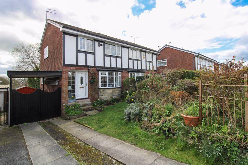 Augusta Close, Rochdale OL12 6HT 3 bed semidetached house for sale £