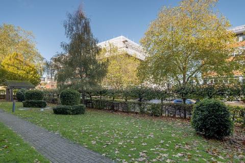 2 bedroom apartment for sale, REDUCED FOR A QUICK SALE - Harlands Road, Haywards Heath