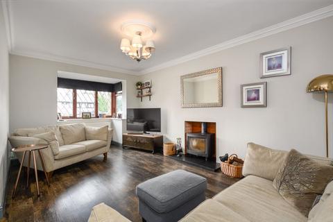 4 bedroom detached house for sale, Chaucer Way, Row Town