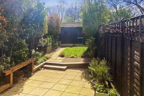 203 Ruislip Road, Greenford, UB6 9RZ