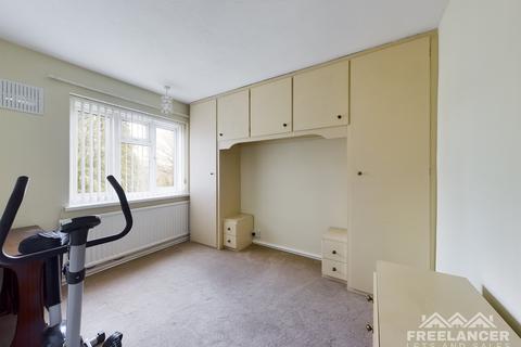 2 bedroom flat for sale, Sickert Close, St Julians, Newport