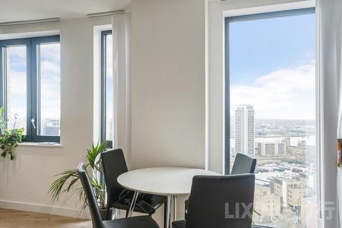 Flat 1805, Roosevelt Tower, 18 Williamsburg Plaza, London, E14 9NW