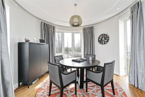 2 bedroom apartment for sale, Melliss Avenue, Kew, Surrey, TW9