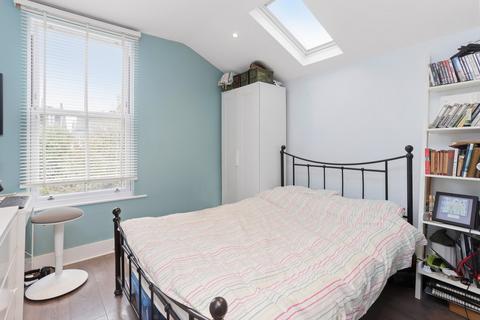 32 Seward Road, London, W7 2JR
