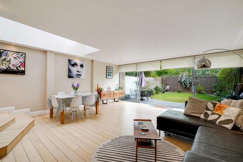 31 Denmark Road, London, W13 8RQ