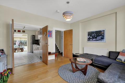 31 Denmark Road, London, W13 8RQ