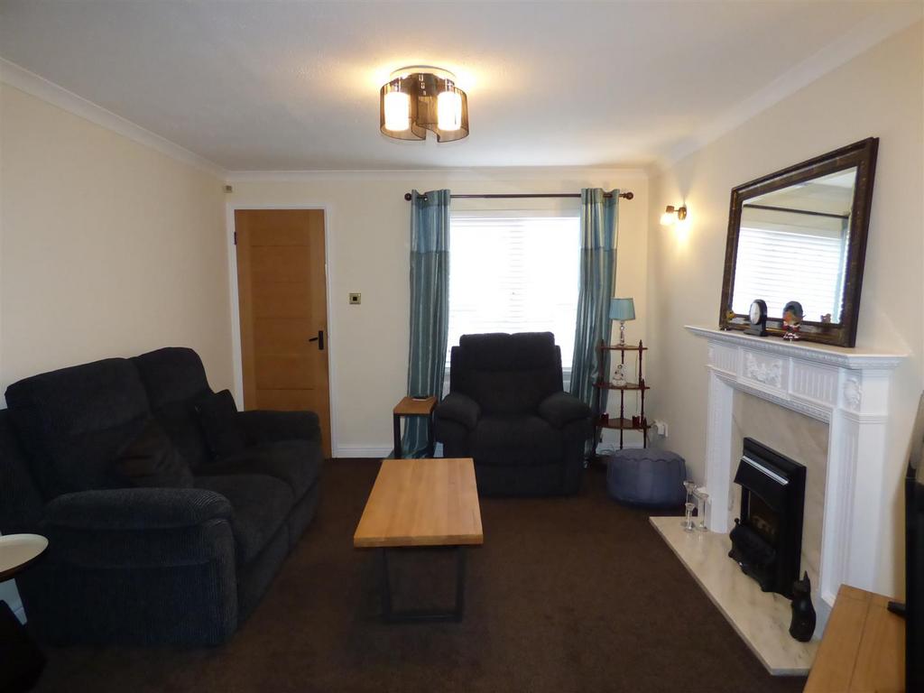 Pemberton Road, Newton Aycliffe 3 bed detached house for sale £179,950