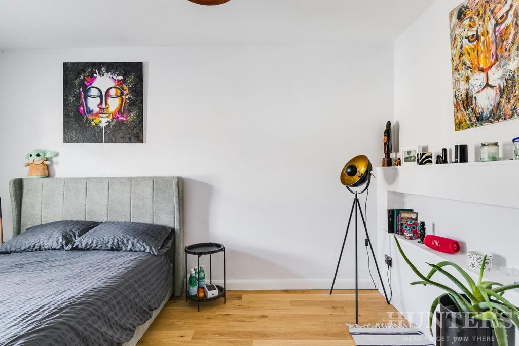 27, Old School Court, Drapers Road, London, N17 6 L