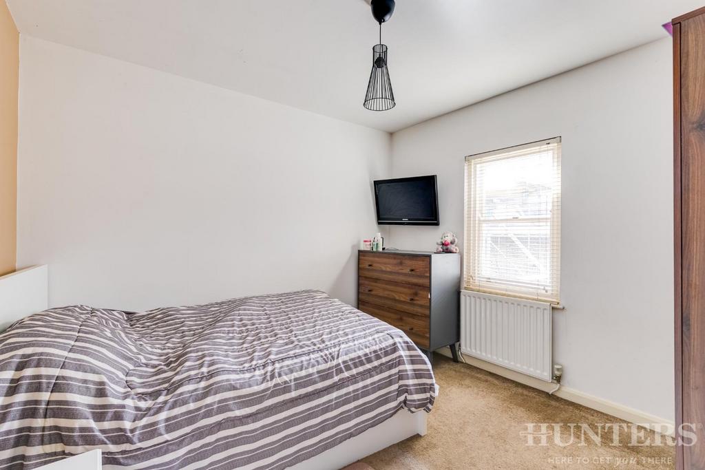 27, Old School Court, Drapers Road, London, N17 6 L