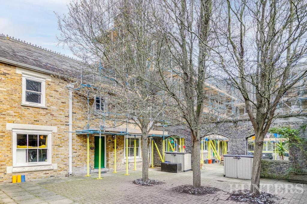 27, Old School Court, Drapers Road, London, N17 6 L