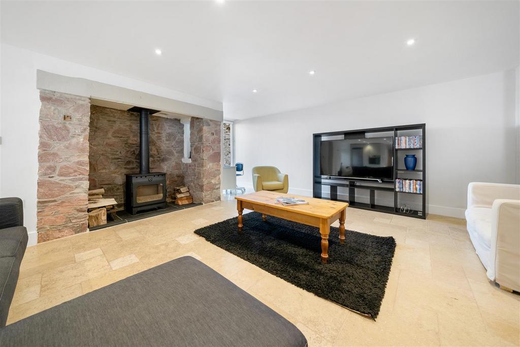 Fireplace.jpg