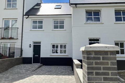 3 bedroom townhouse for sale, Kensington Gardens, Haverfordwest, Pembrokeshire