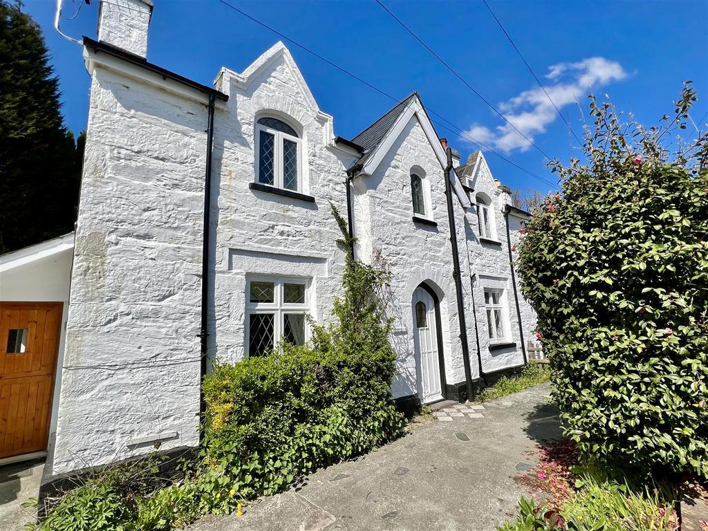 Pentrefelin, Betws Y Coed 4 bed house for sale £395,000