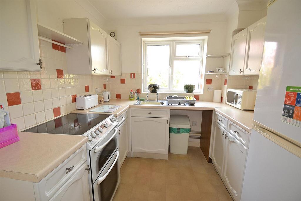 37 beuzekitchen.jpg
