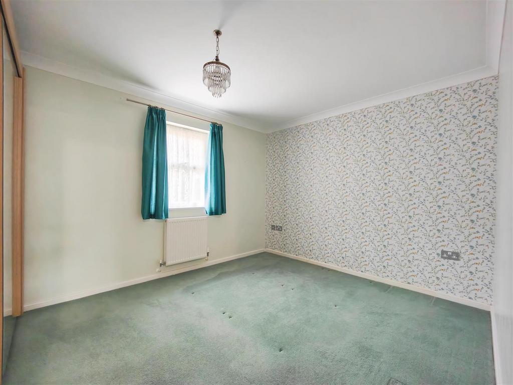 Bedroom 1 (rear)
