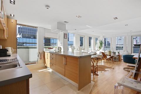 2 bedroom apartment for sale, City Tower, 3 Limeharbour, London, E14 9LU