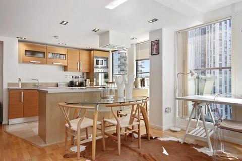 2 bedroom apartment for sale, City Tower, 3 Limeharbour, London, E14 9LU