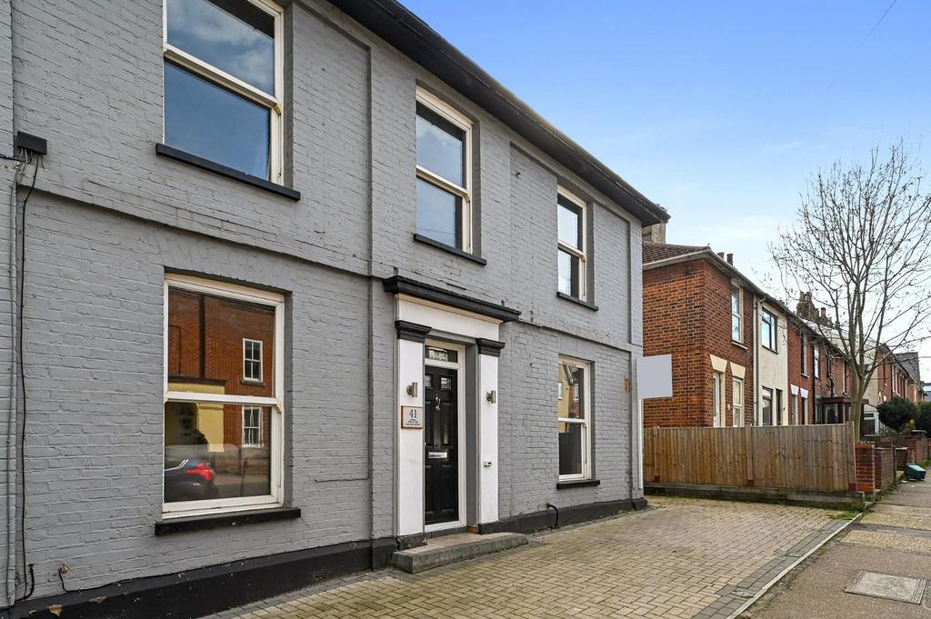 Hythe Hill, Colchester 4 bed end of terrace house for sale £375,000