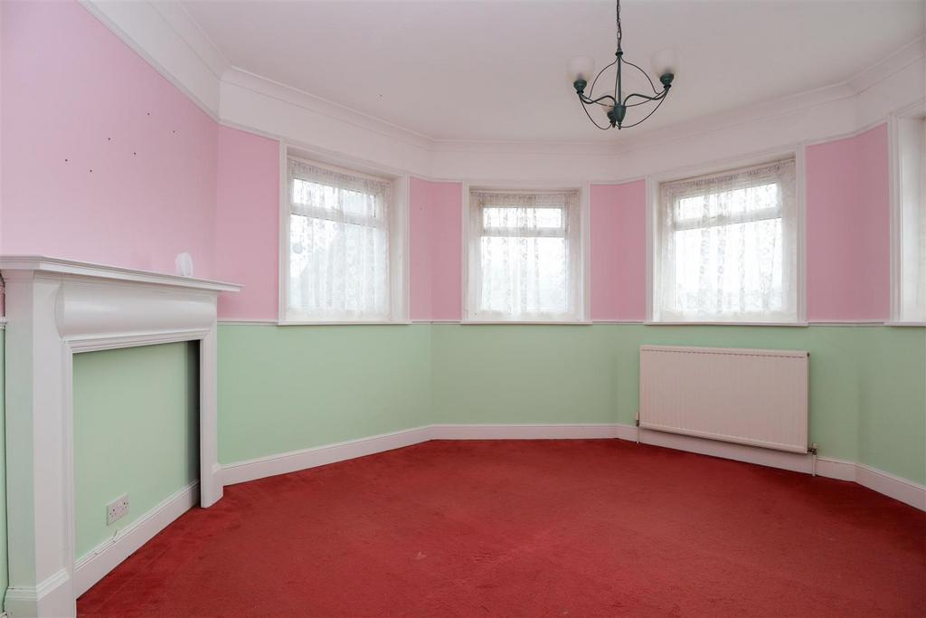 Emmanuel Road, Hastings 3 bed flat for sale £160,000